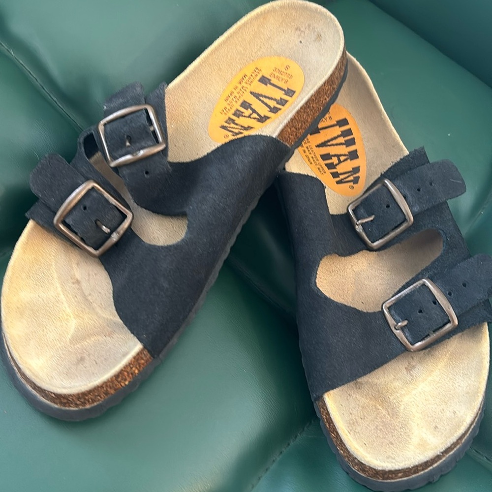 Ivan black leather women’s 8 comfort slip on style sandals made in spain